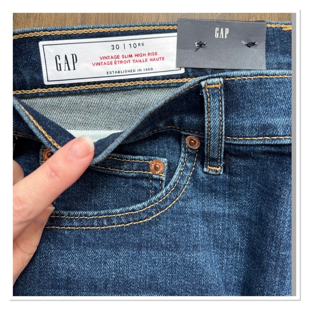 GAP Vintage Slim High Rise Jeans - Picture 7 of 13